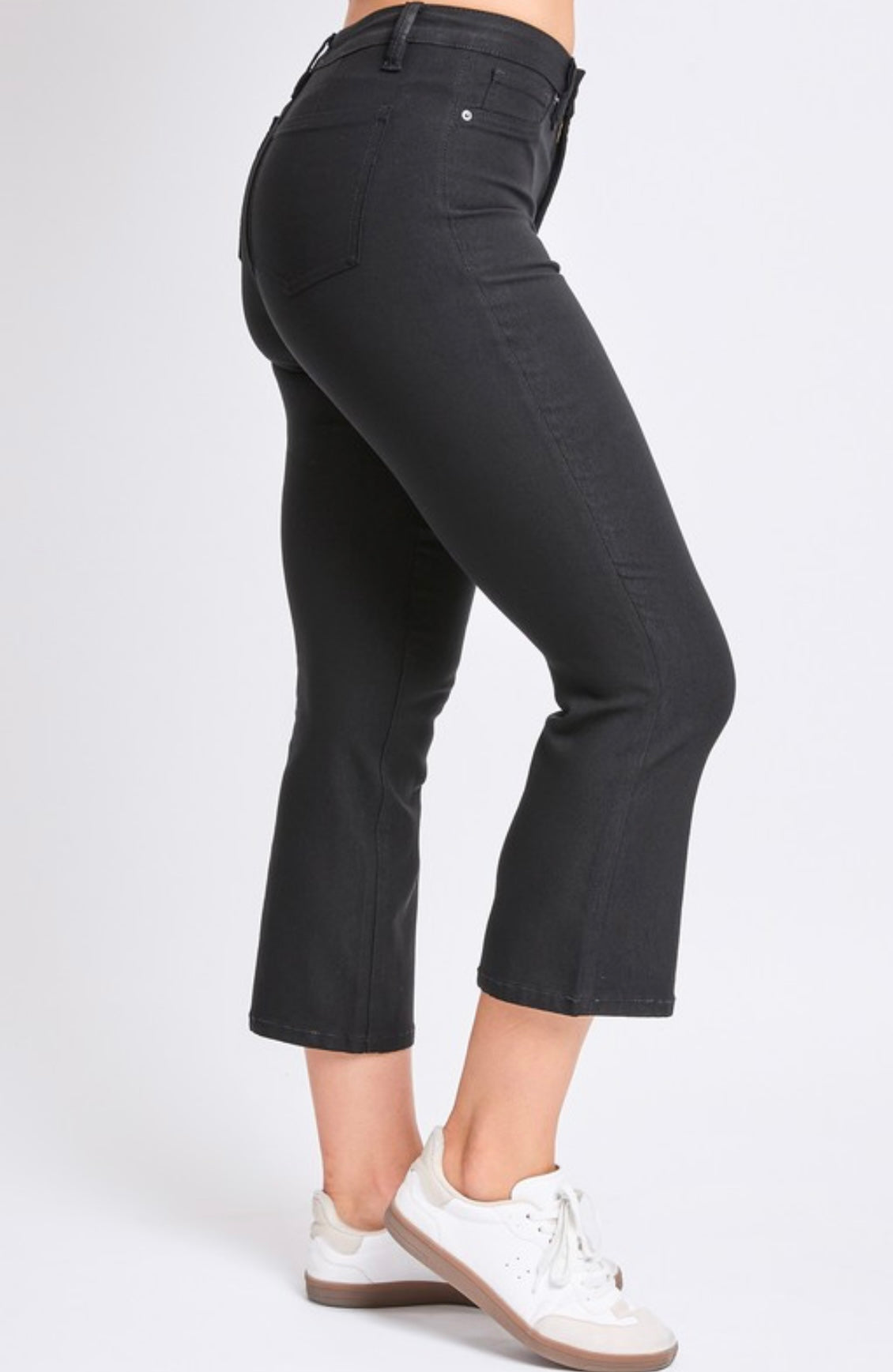 Hyperstretch Kick Flare Crops (3 colors)