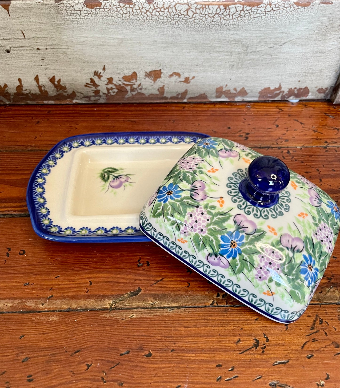 Kalich Butter Dish