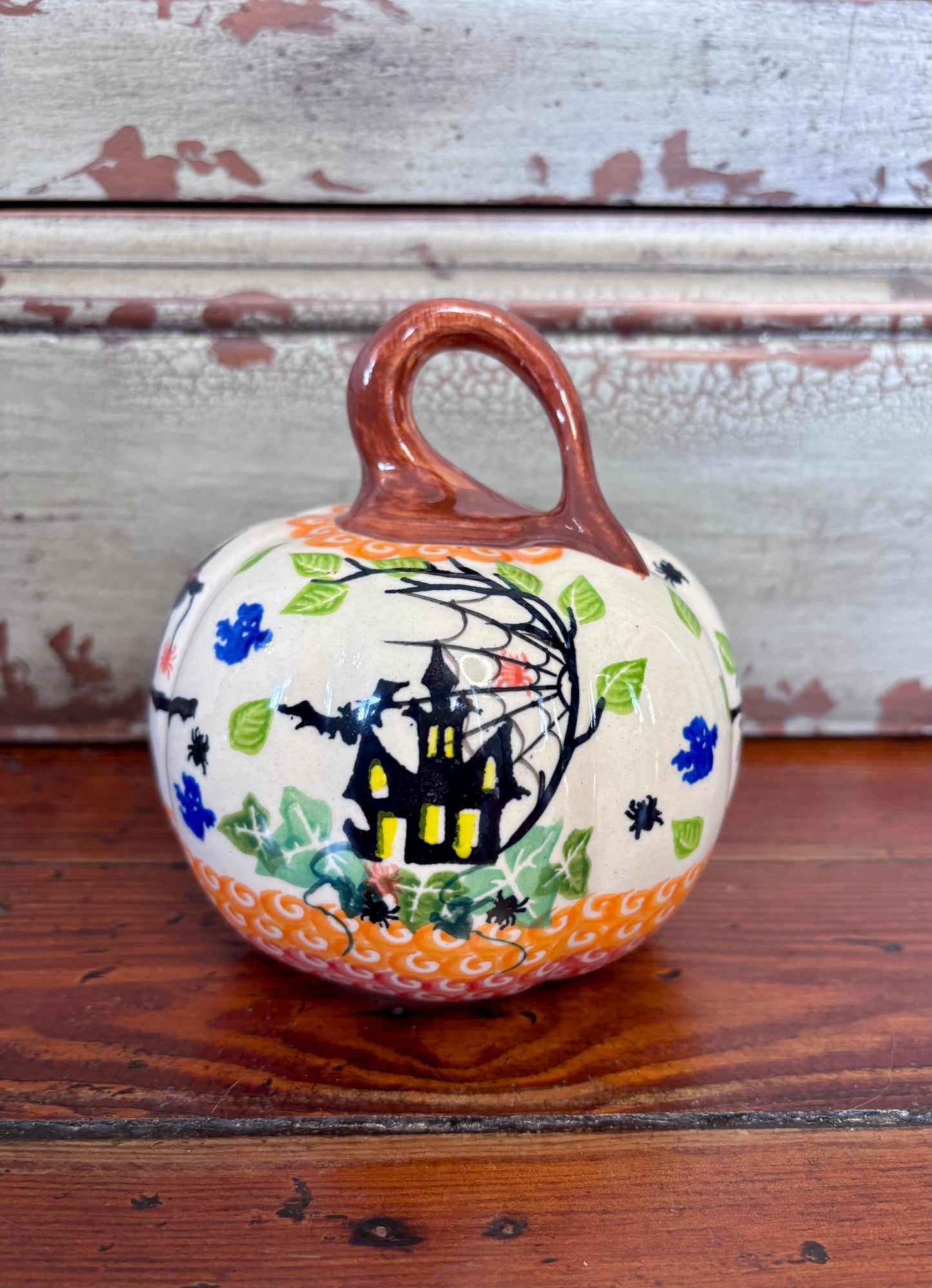 Small Kalich Pumpkin
