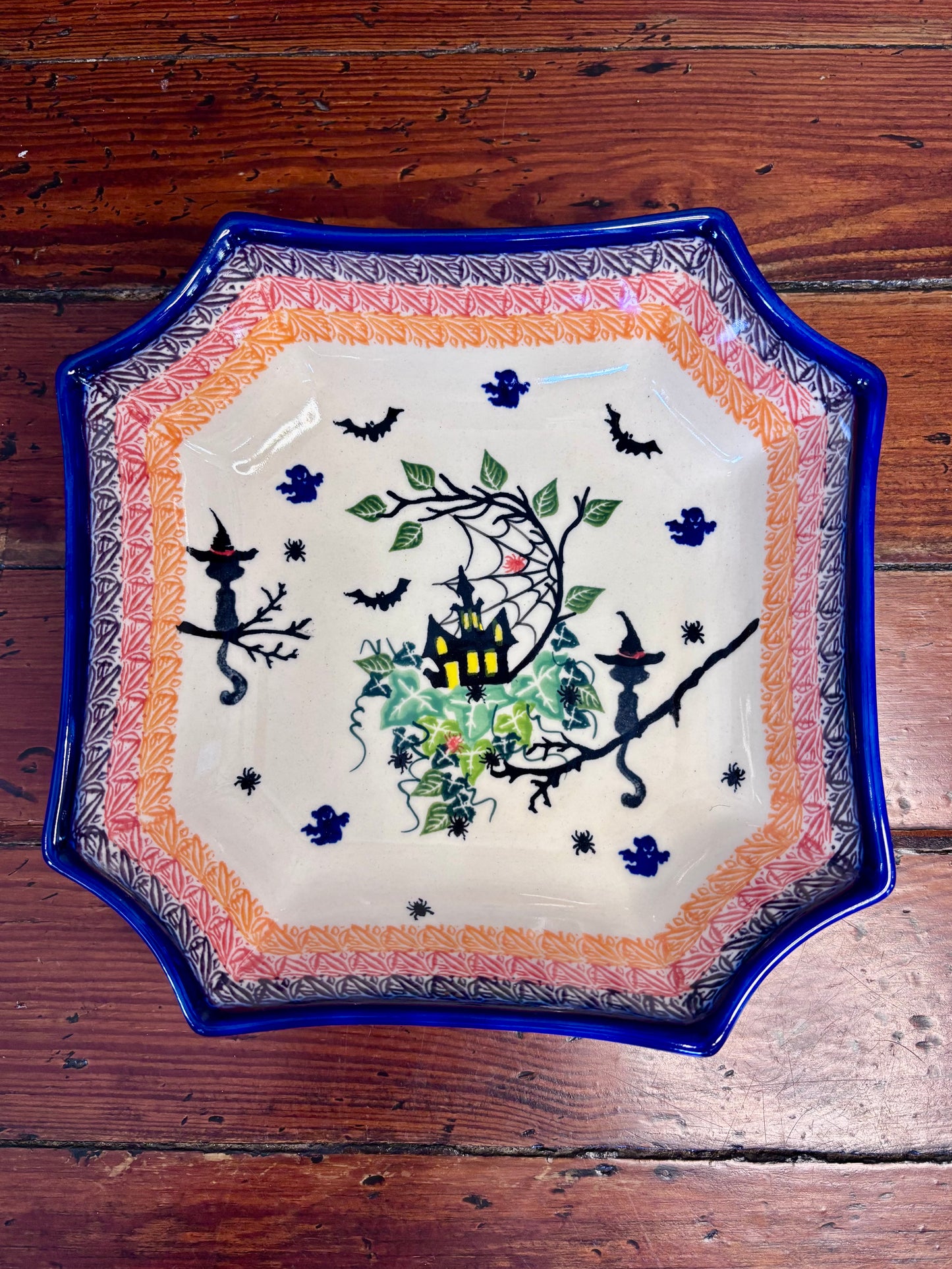 Octagonal Kalich Bowl