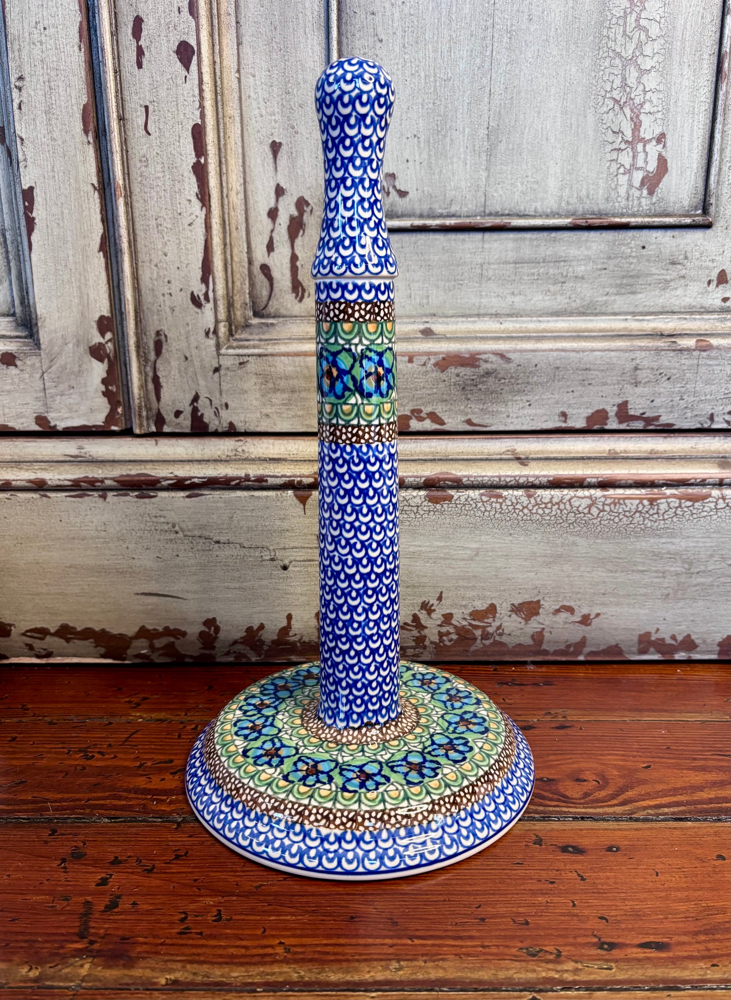 13” Paper Towel Stand