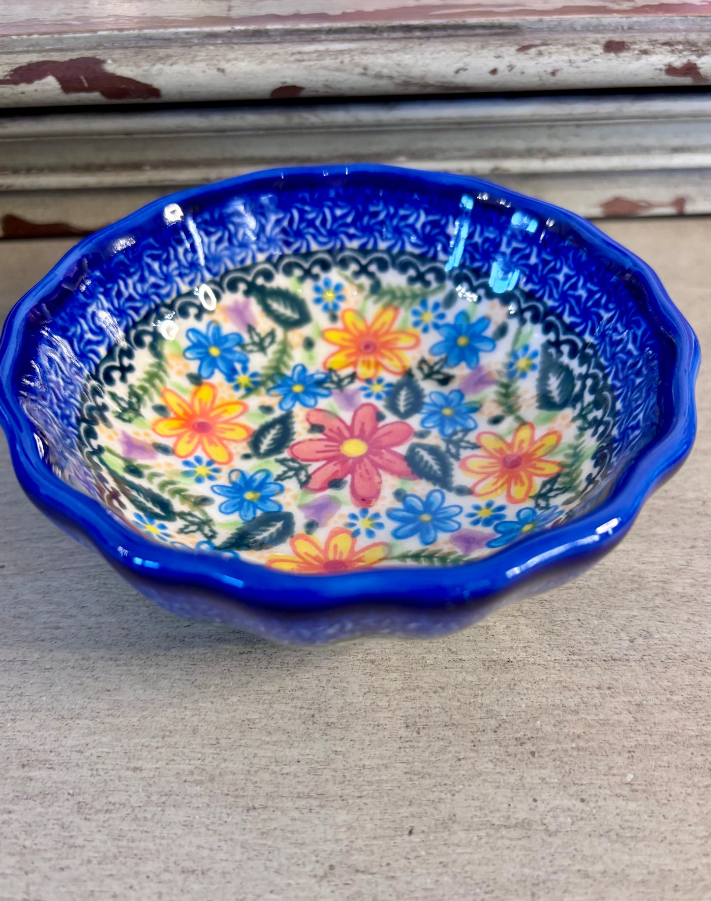 4.5” Scalloped Kalich Bowl