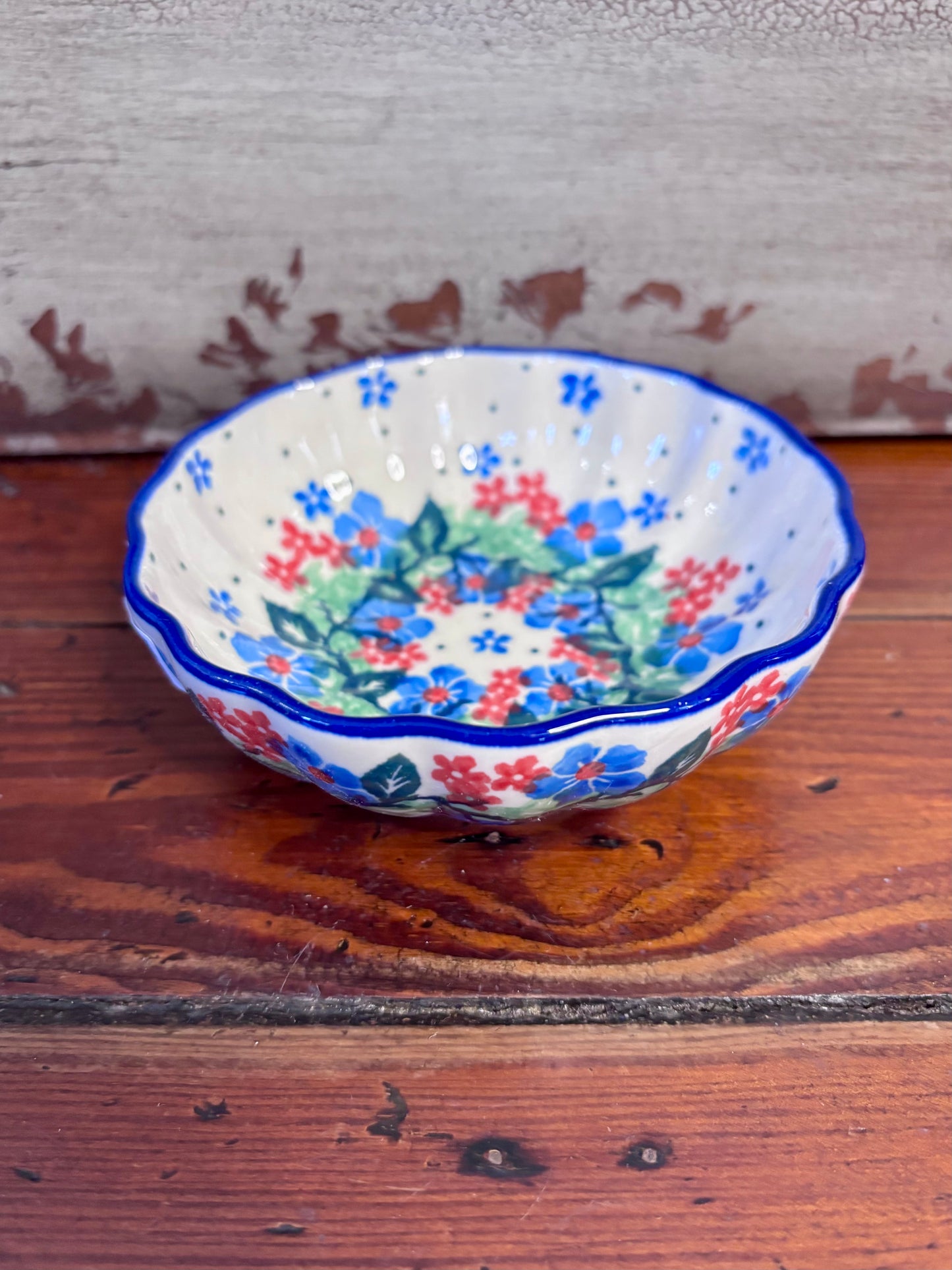 5” Scalloped Bowl