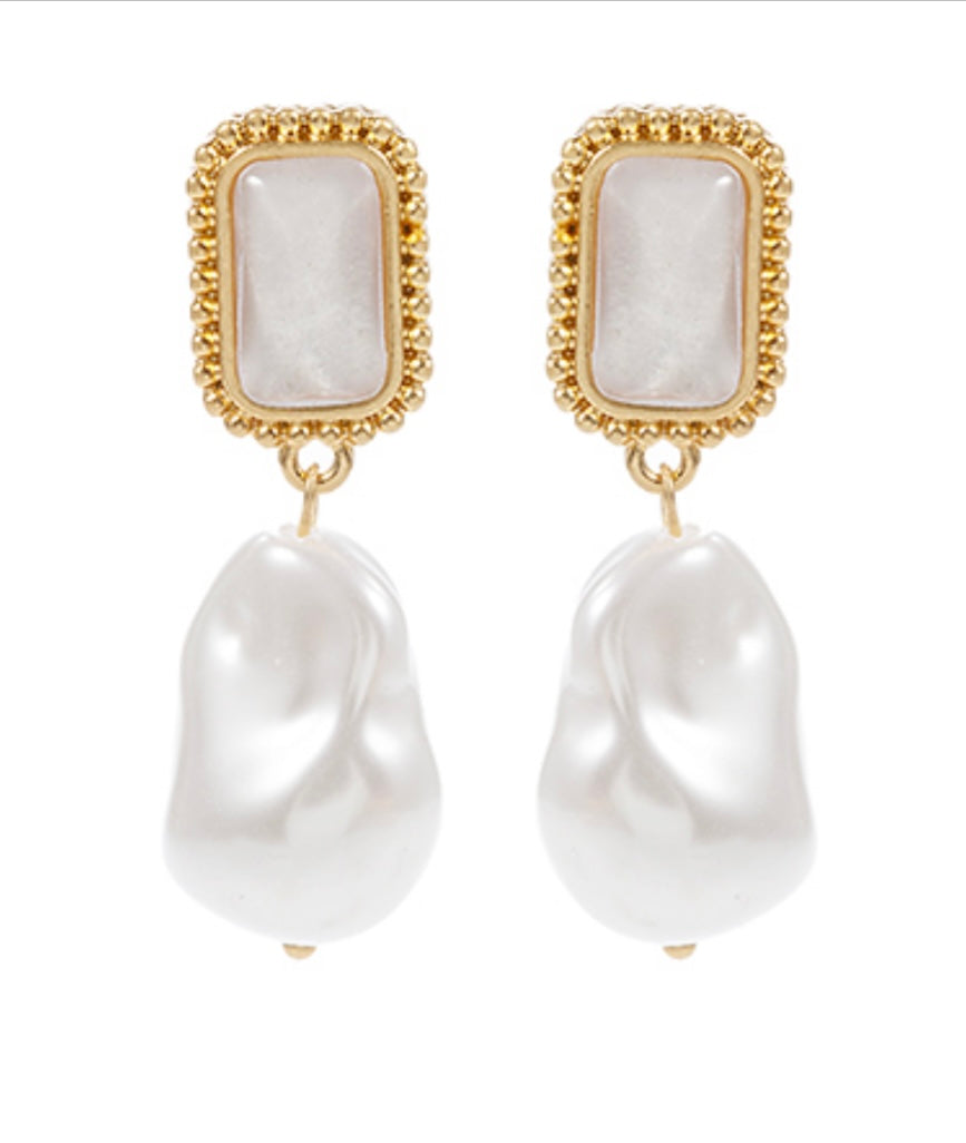 Baroque Pearl Earrings