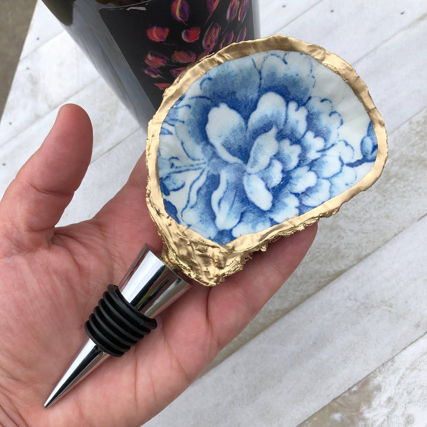 Oyster Wine Stopper--Blue And White Chinoiserie