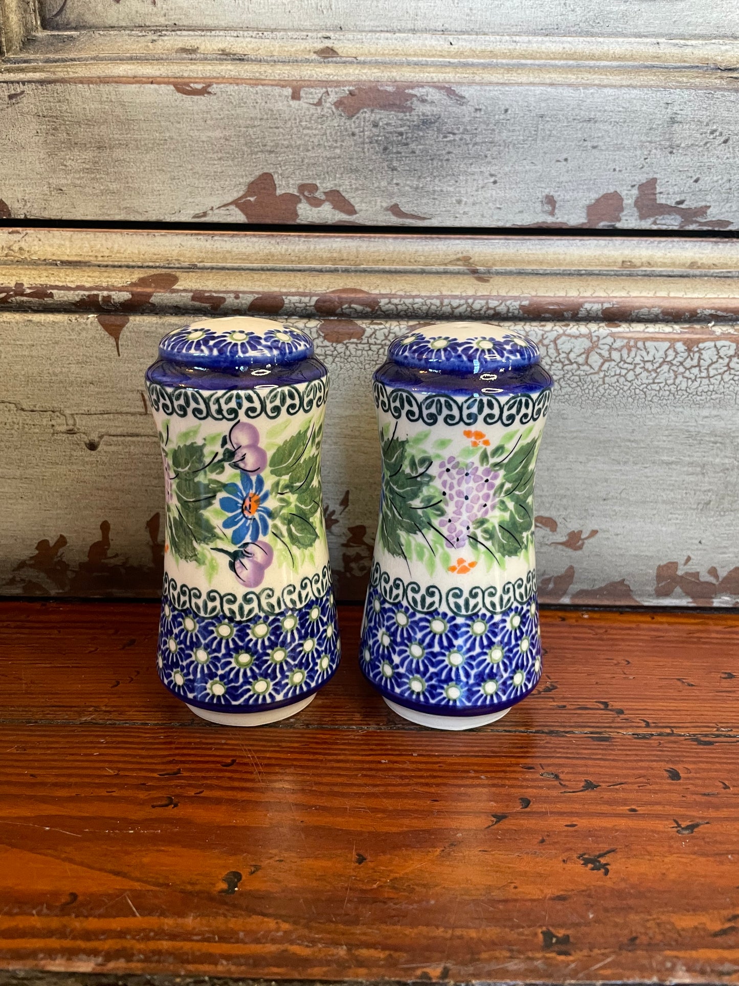 Kalich Salt & Pepper Shakers