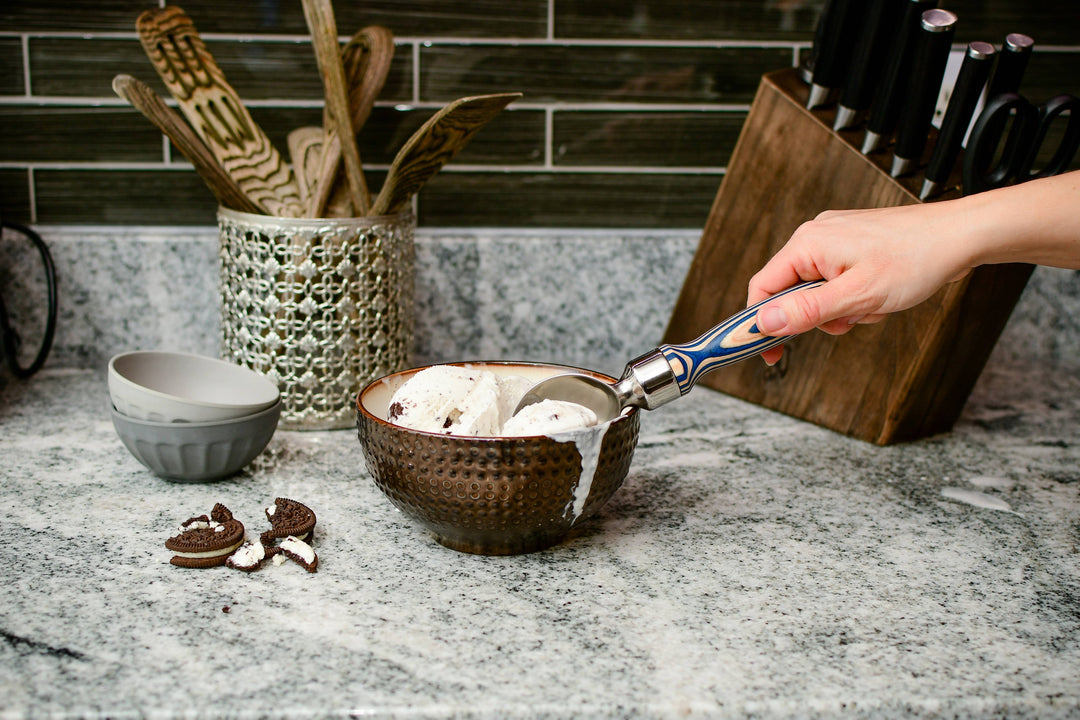 8.25" Blue Ice Cream Scoop