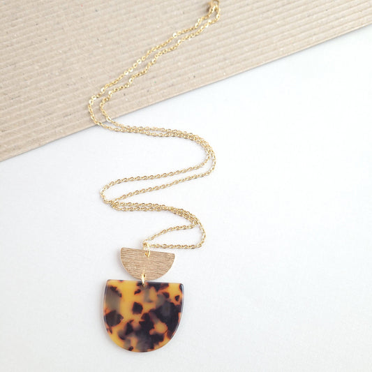 Harper Necklace - Tortoise