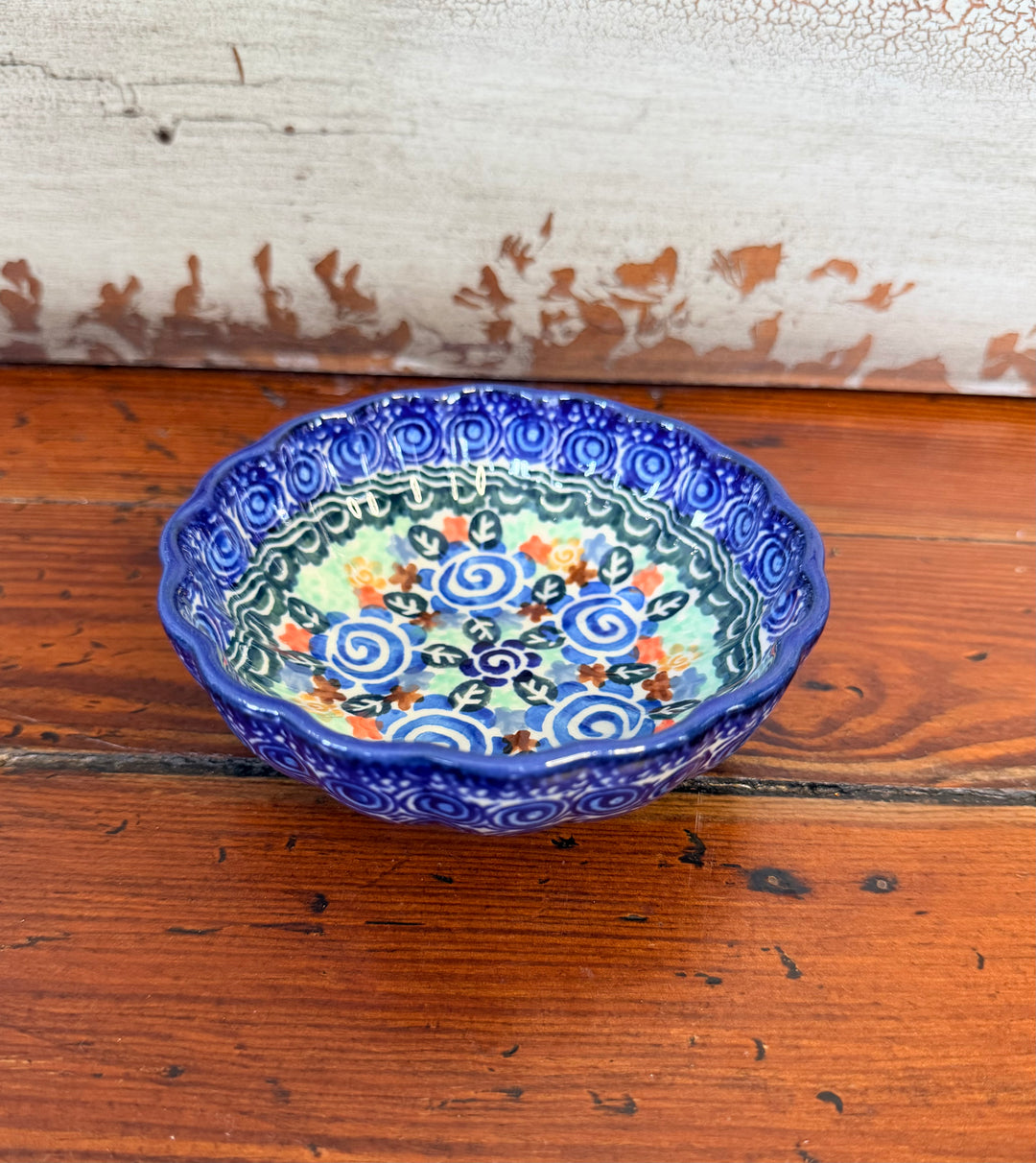 4.5” Scalloped Unikat Bowl