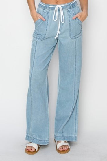 Risen HR Pull-On Straight Leg Jeans