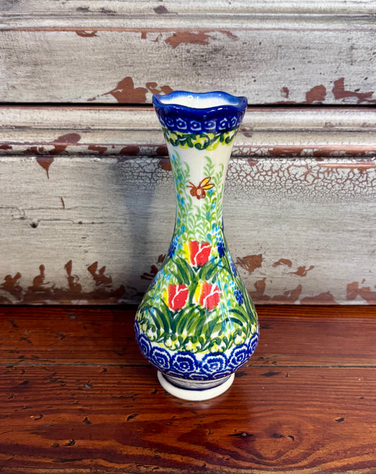 Kalich Swirl Vase