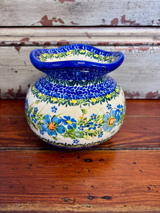 Kula Vase