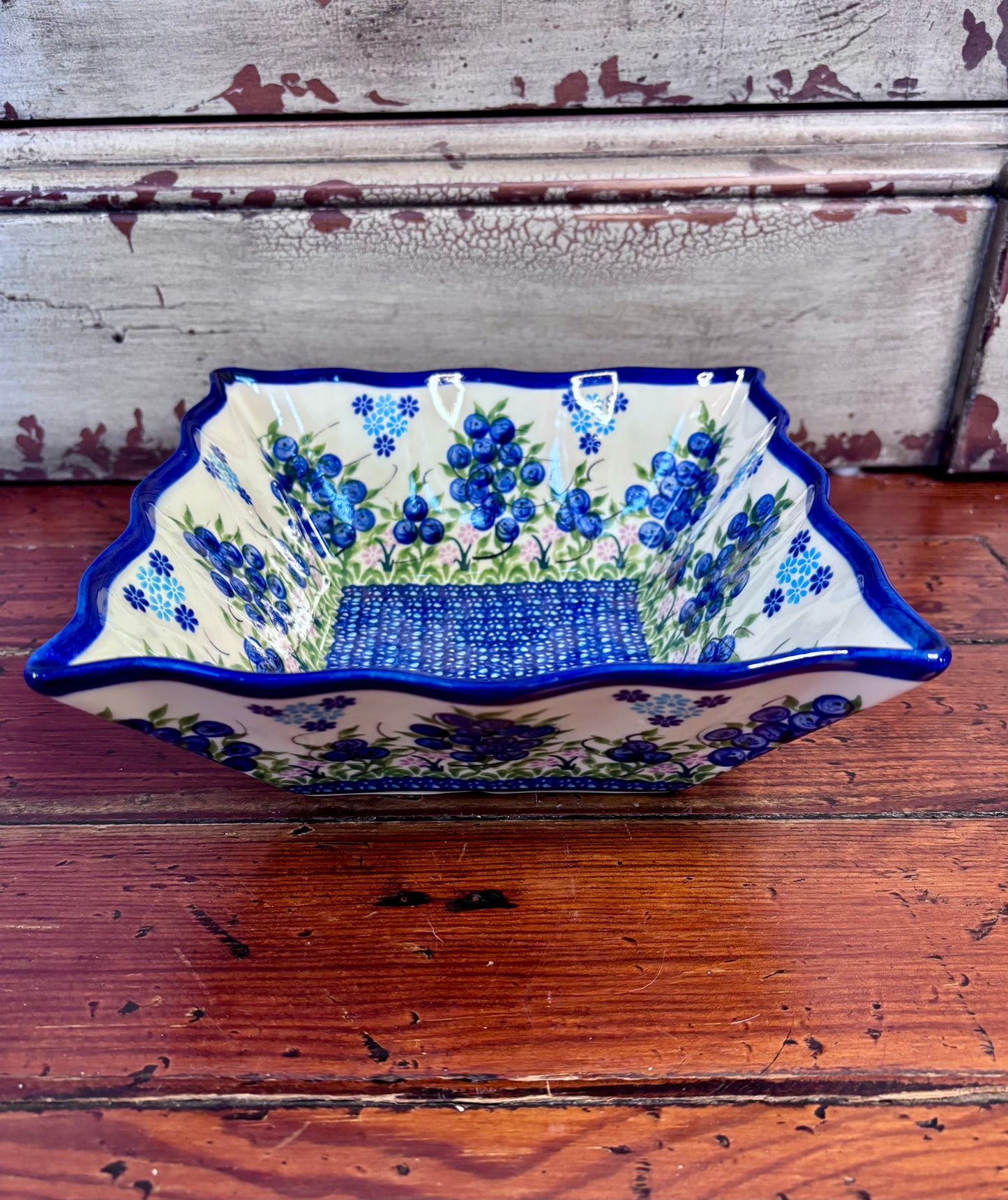 Kalich Wavy Square Bowl