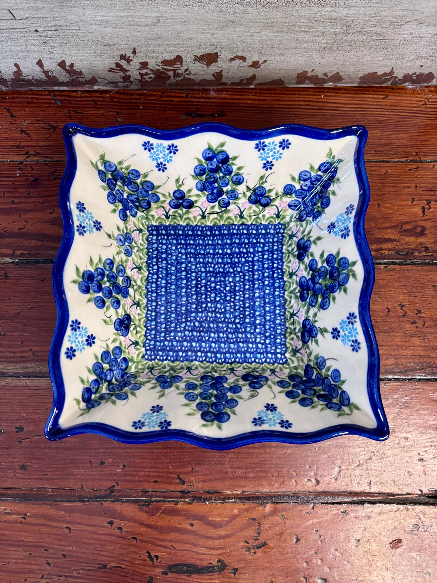 Kalich Wavy Square Bowl