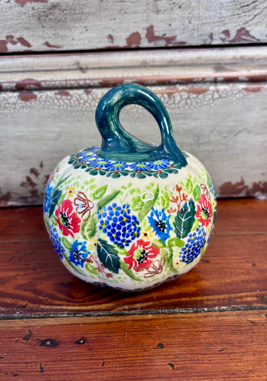 Small Kalich Pumpkin
