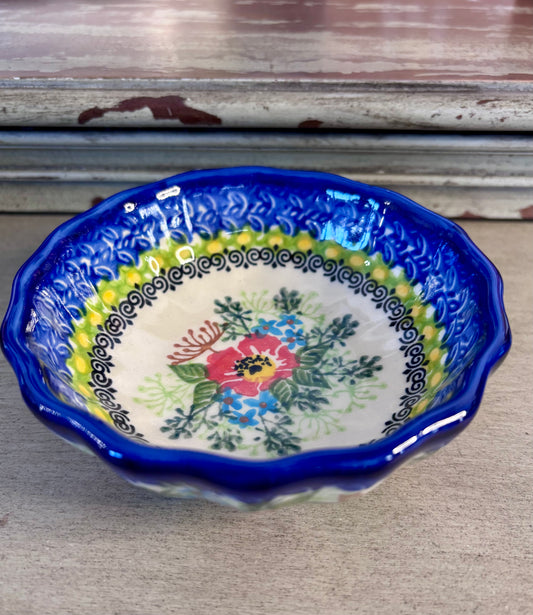 4.5” Scalloped Kalich Bowl