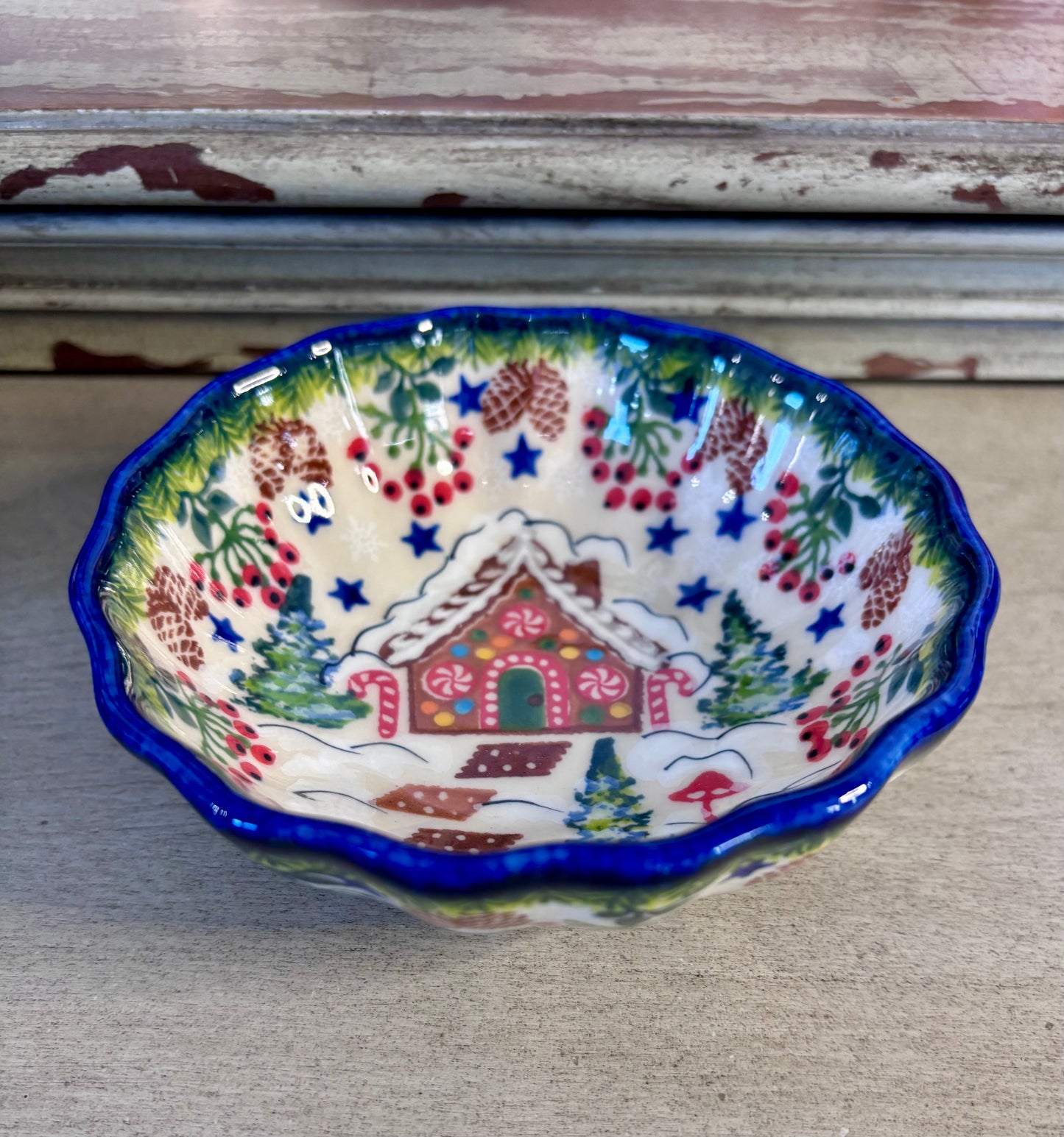 4.5” Scalloped Kalich Bowl