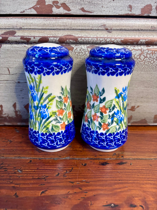Kalich Salt & Pepper Shakers