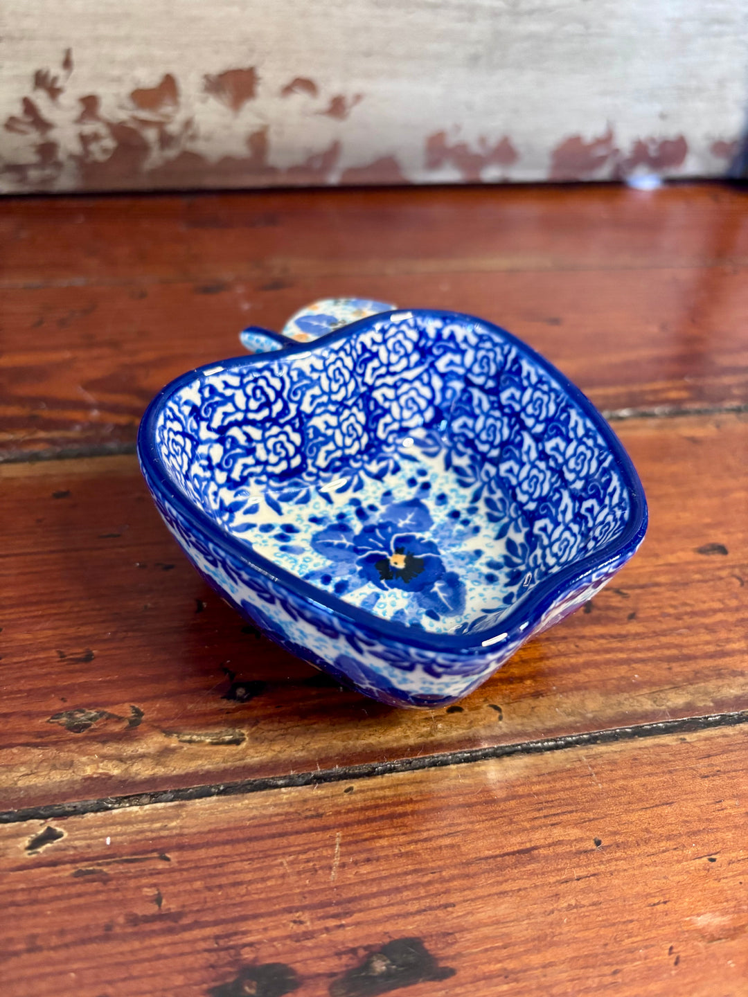 4” Apple Bowl