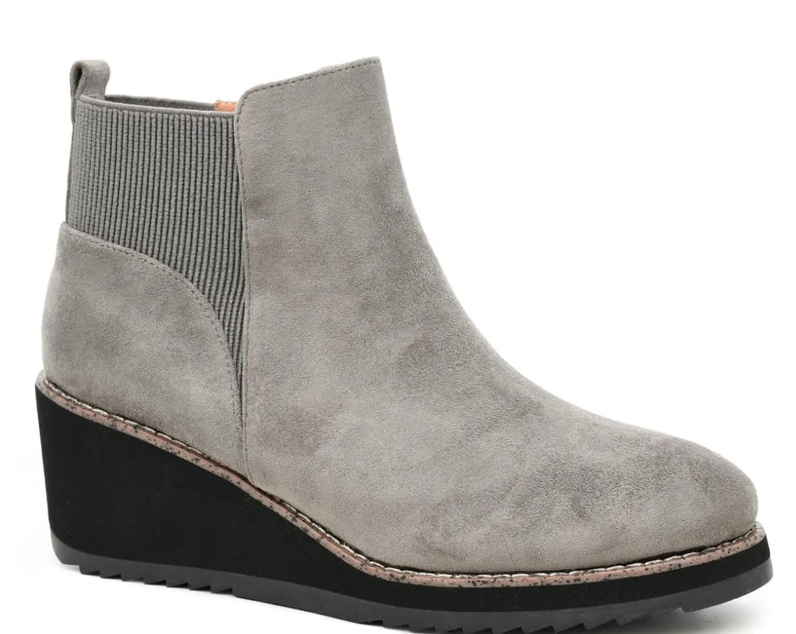 Corky’s Apple Sauced Booties