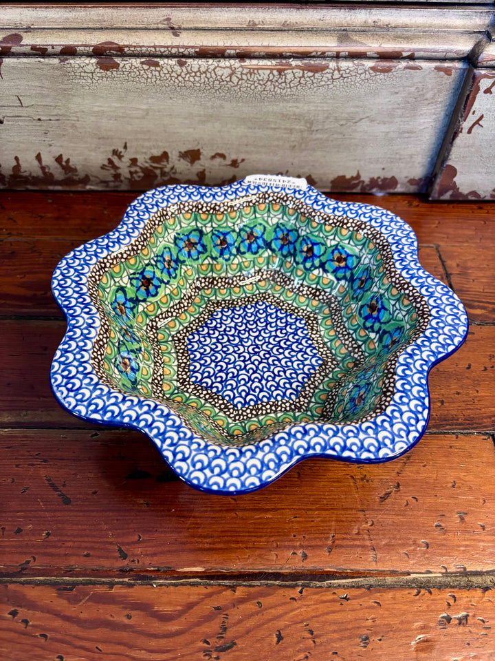 10” Fluted Flower Bowl