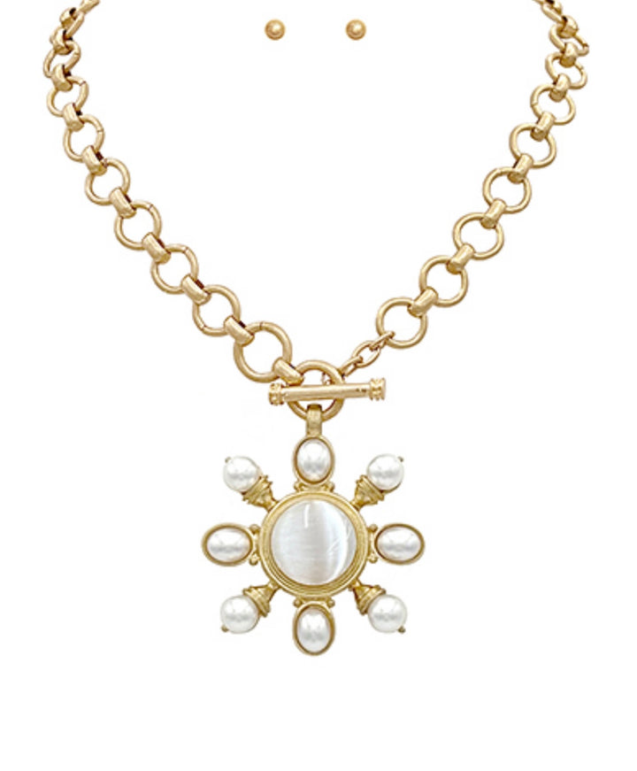 Pearl &amp; Round Stone Necklace