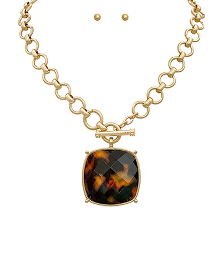 Faceted Square Pendant Necklace (2 options)