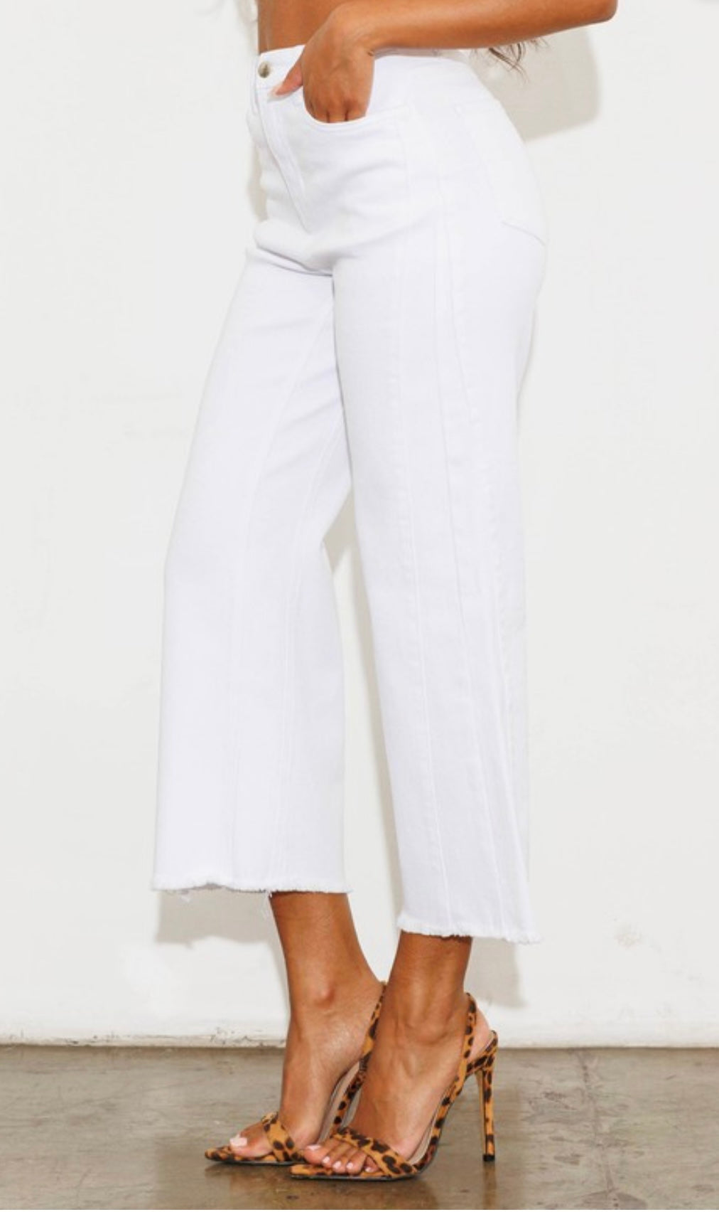 HW Cropped Wide Leg Jeans