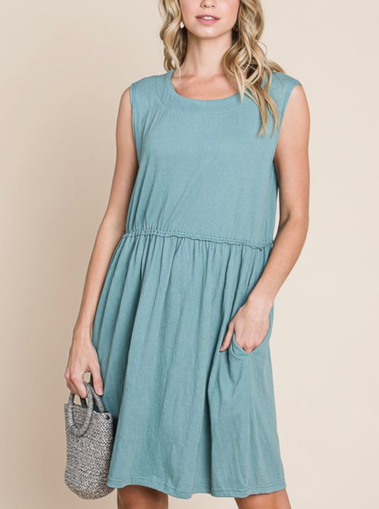 Raw Detail Dress (2 colors)