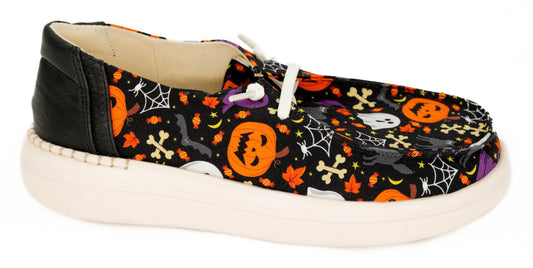 Corky’s Ghoulish Kayaks