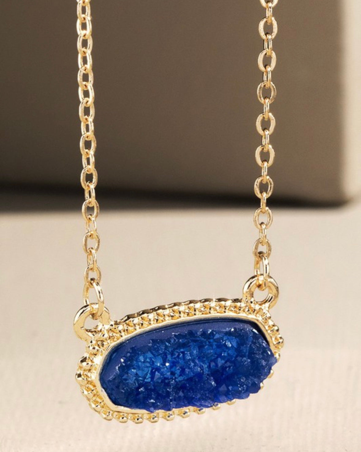 Druzy Pendant Necklace (2 options))