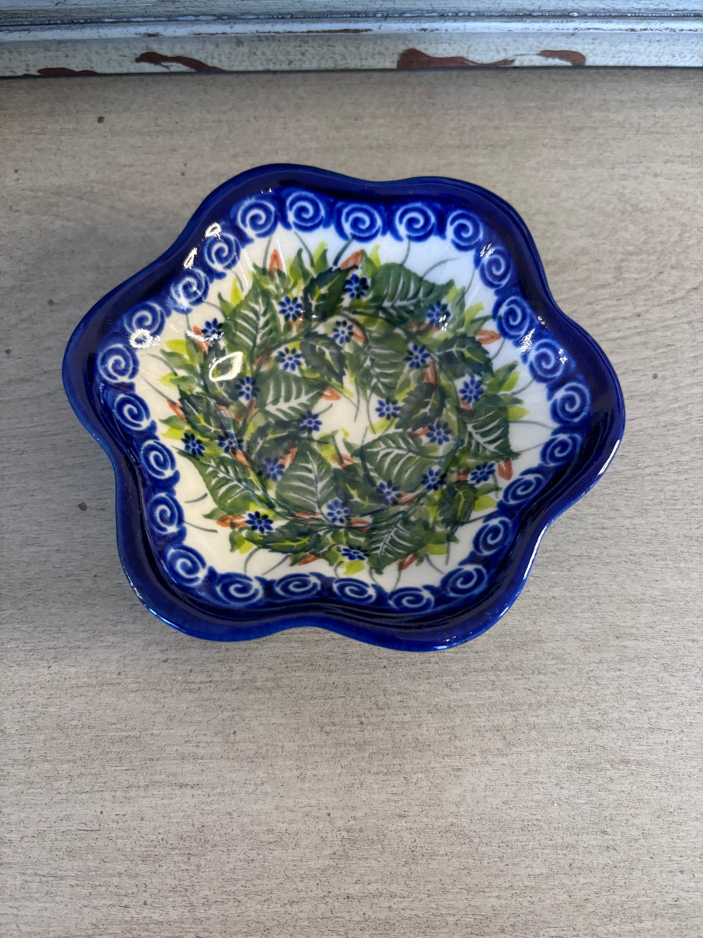 Kalich Flower Bowl