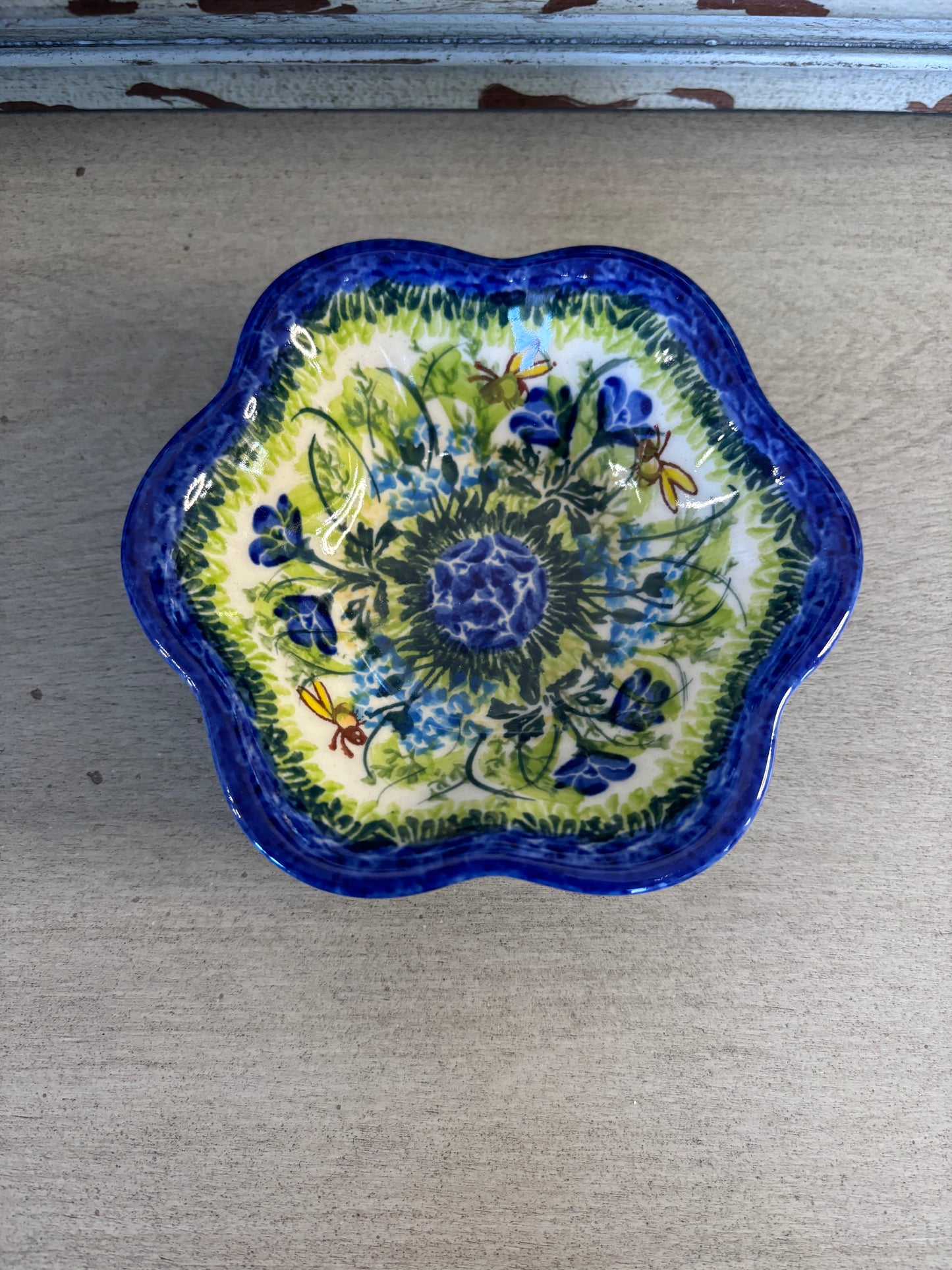 Kalich Flower Bowl