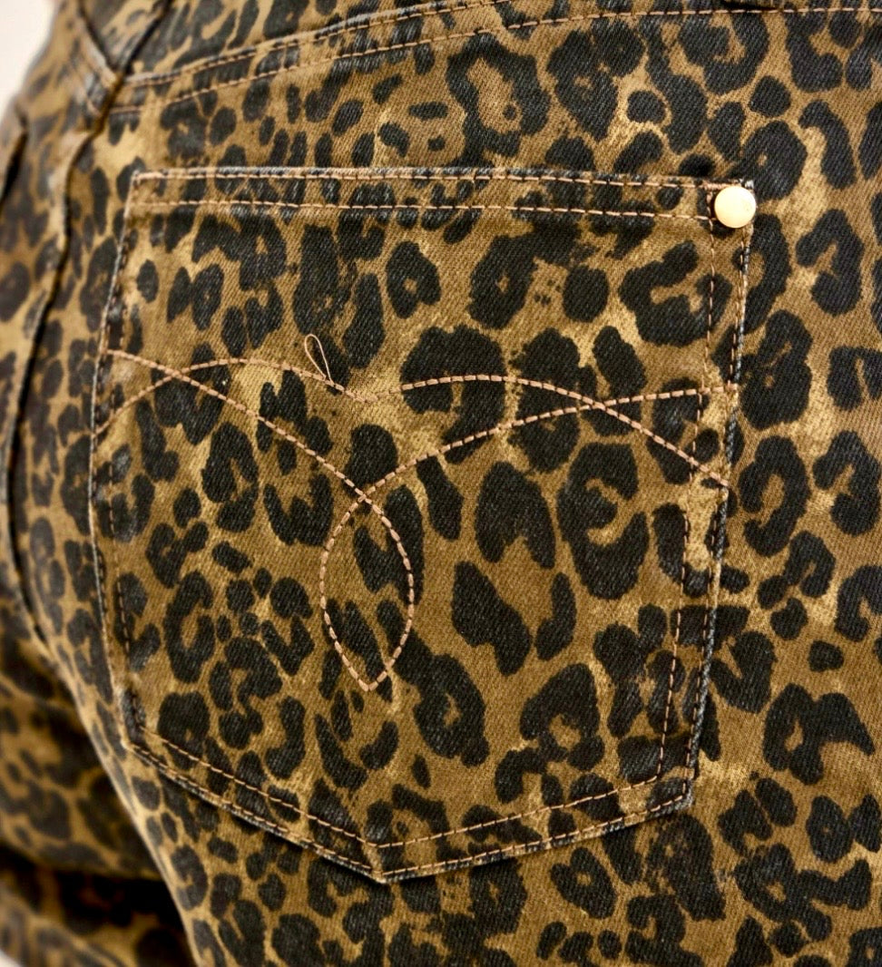 Judy Blue HW Leopard Shorts
