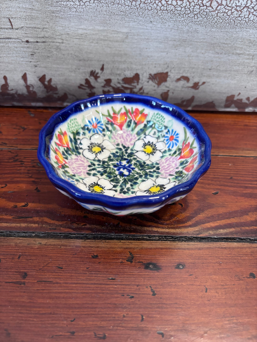 4.5” Kalich Scalloped Bowl