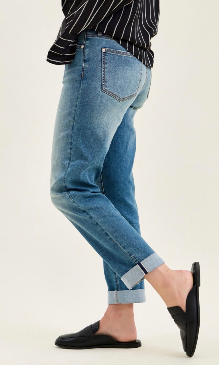 Too Cool for School Judy Blue Jeans