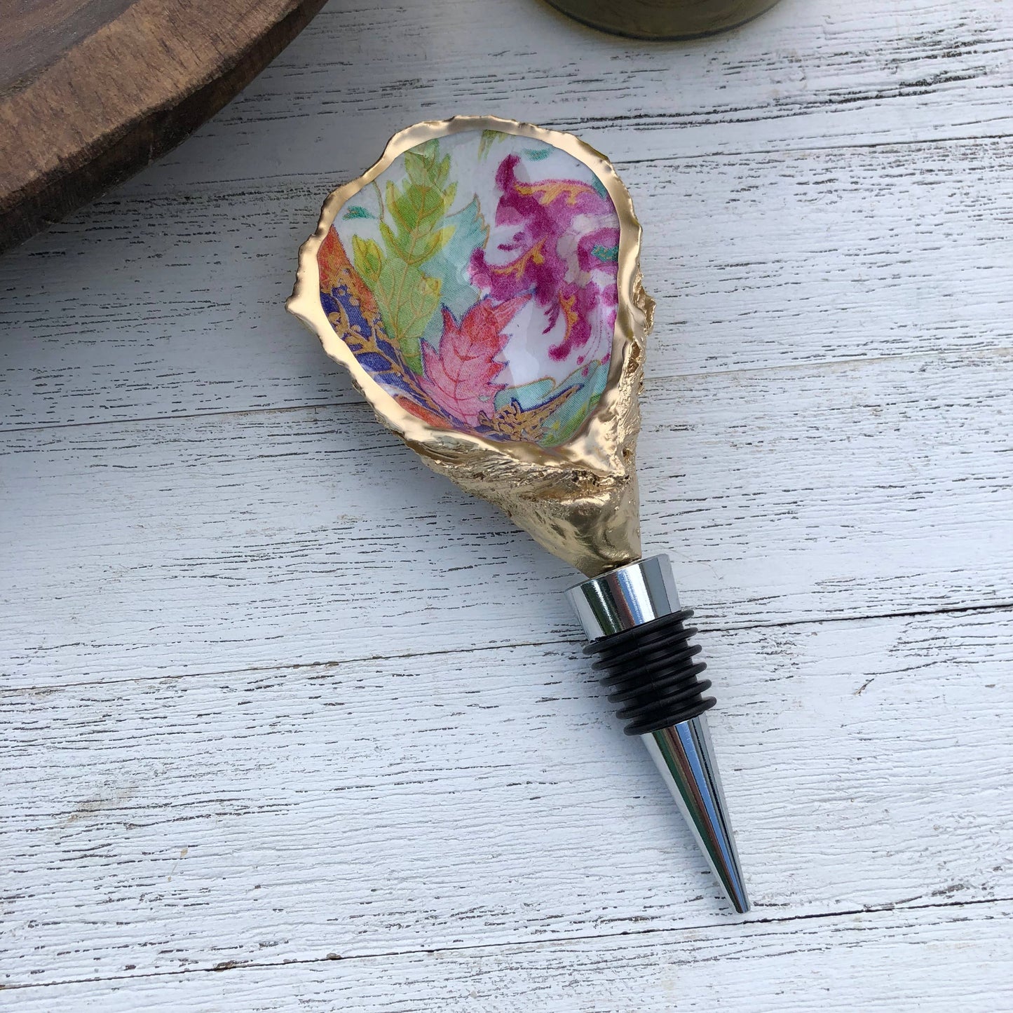 Oyster Wine Stopper--White Tobacco Leaf