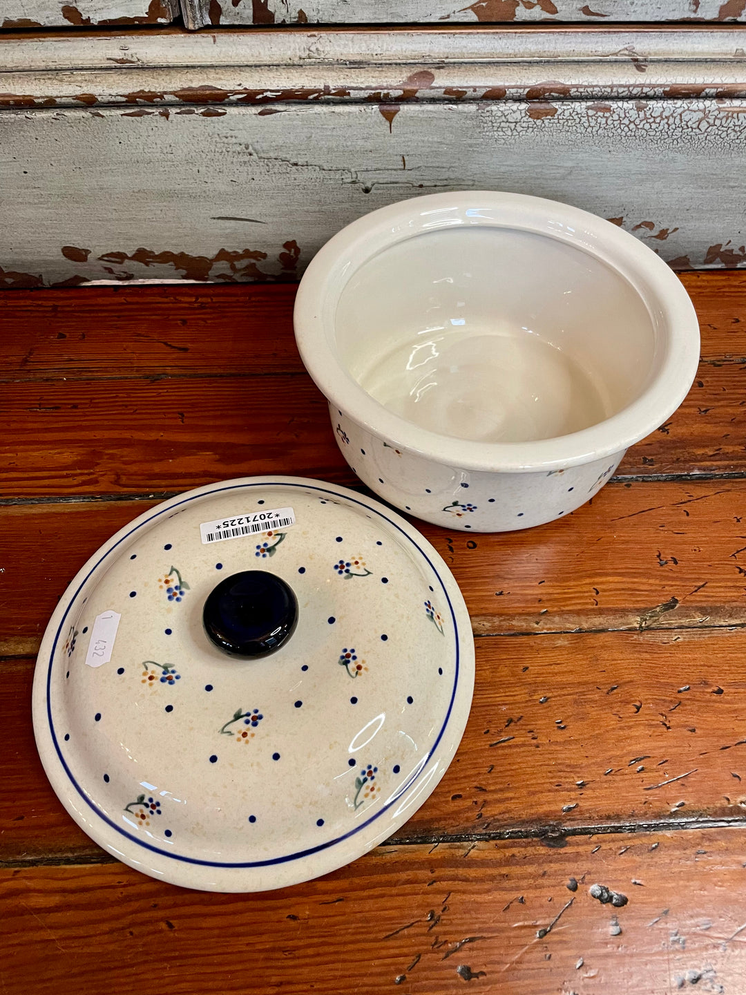 8” Dish With Cover